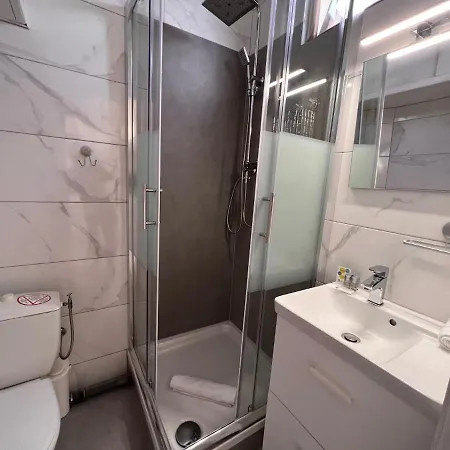 Apartment Aparthotel Riviera Amazing Location Studio With Ac 100M Promenade Des Anglais Place Massena La Maison D'Alexandre 2 Nice